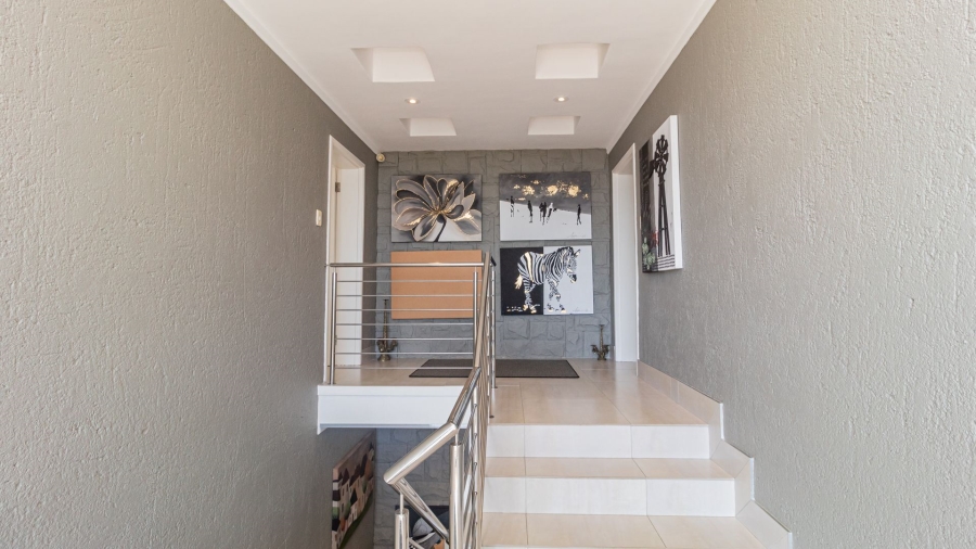 3 Bedroom Property for Sale in Baronetcy Estate Western Cape